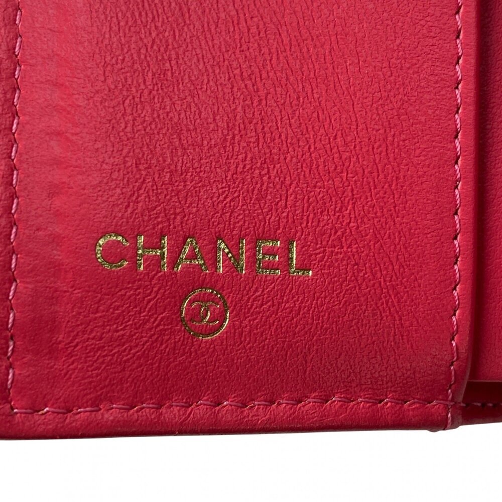 CHANEL Authentic Black Caviar Leather Logo Wallet - Picture 16 of 16